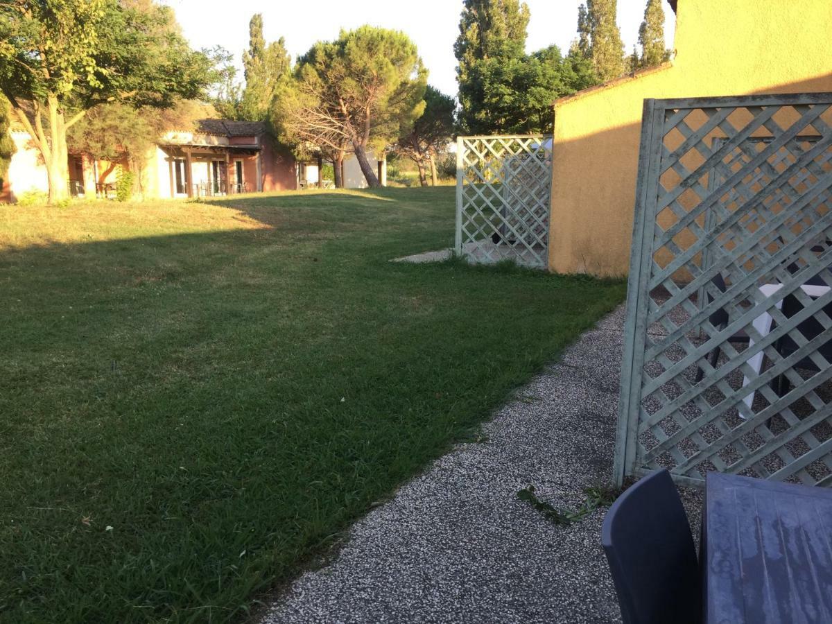Appartement Village 7 En Residence De Vacances En Camargue Арль Экстерьер фото